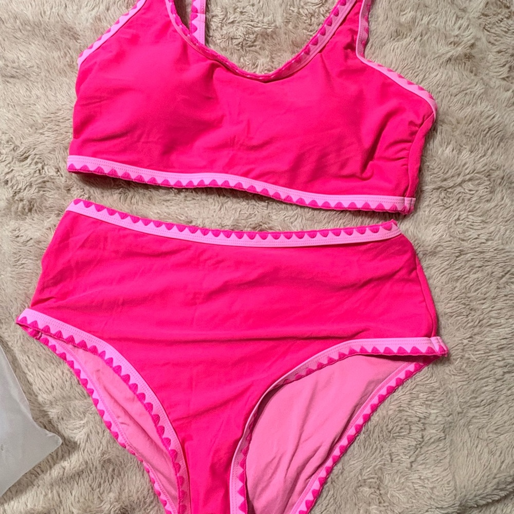 Pink bathing suit bikini med
Hot pink